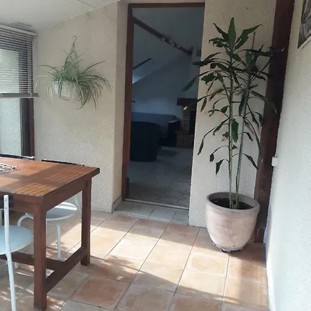 Le Savart بيت للعطل *